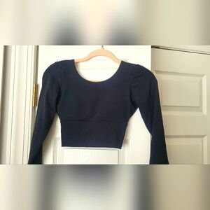 Astoria Activewear Small crop top criss cross